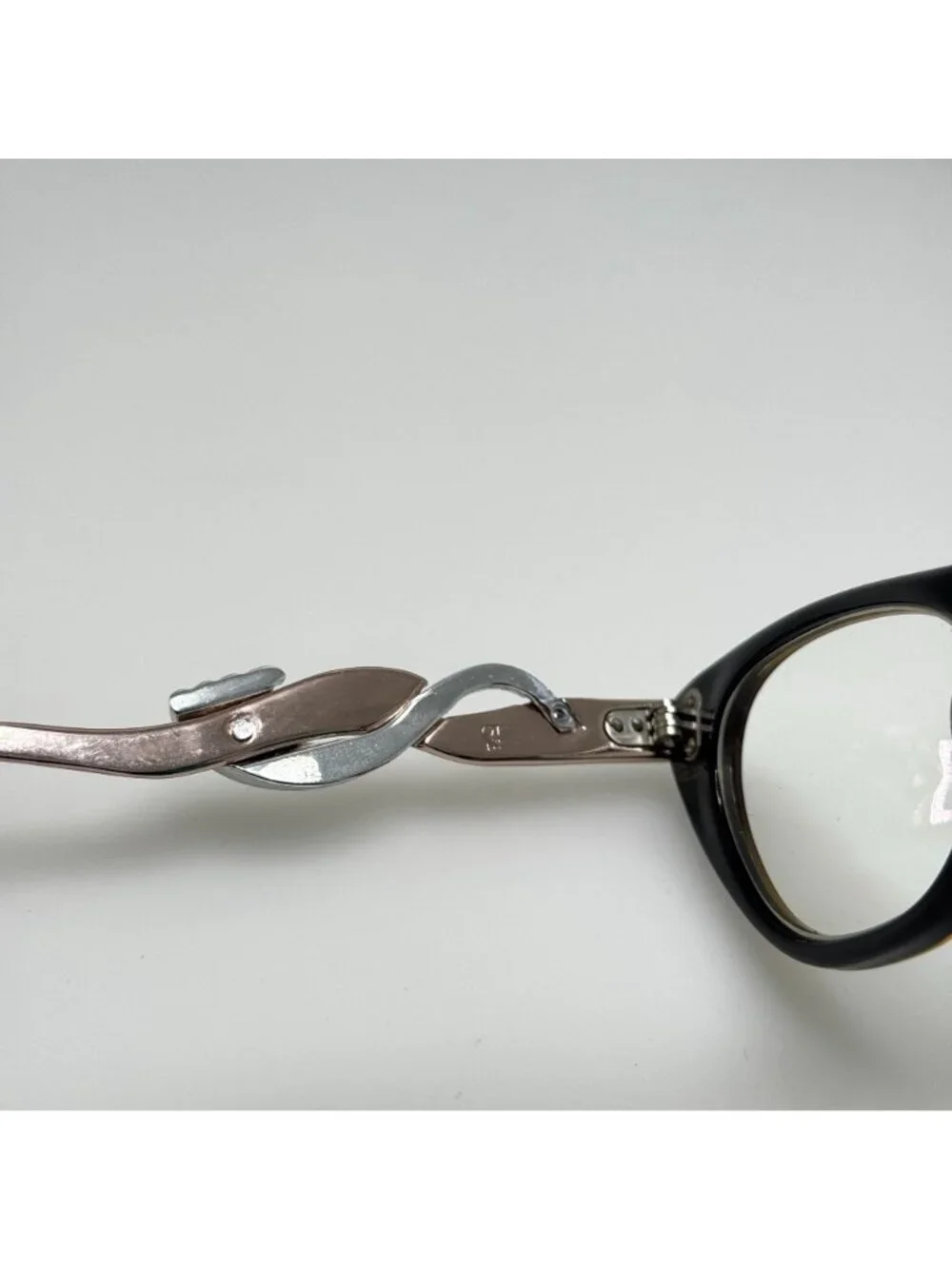 Unbranded this item